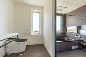 水平線の家　バスルーム