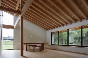 佐倉の別荘　リビングダイニング