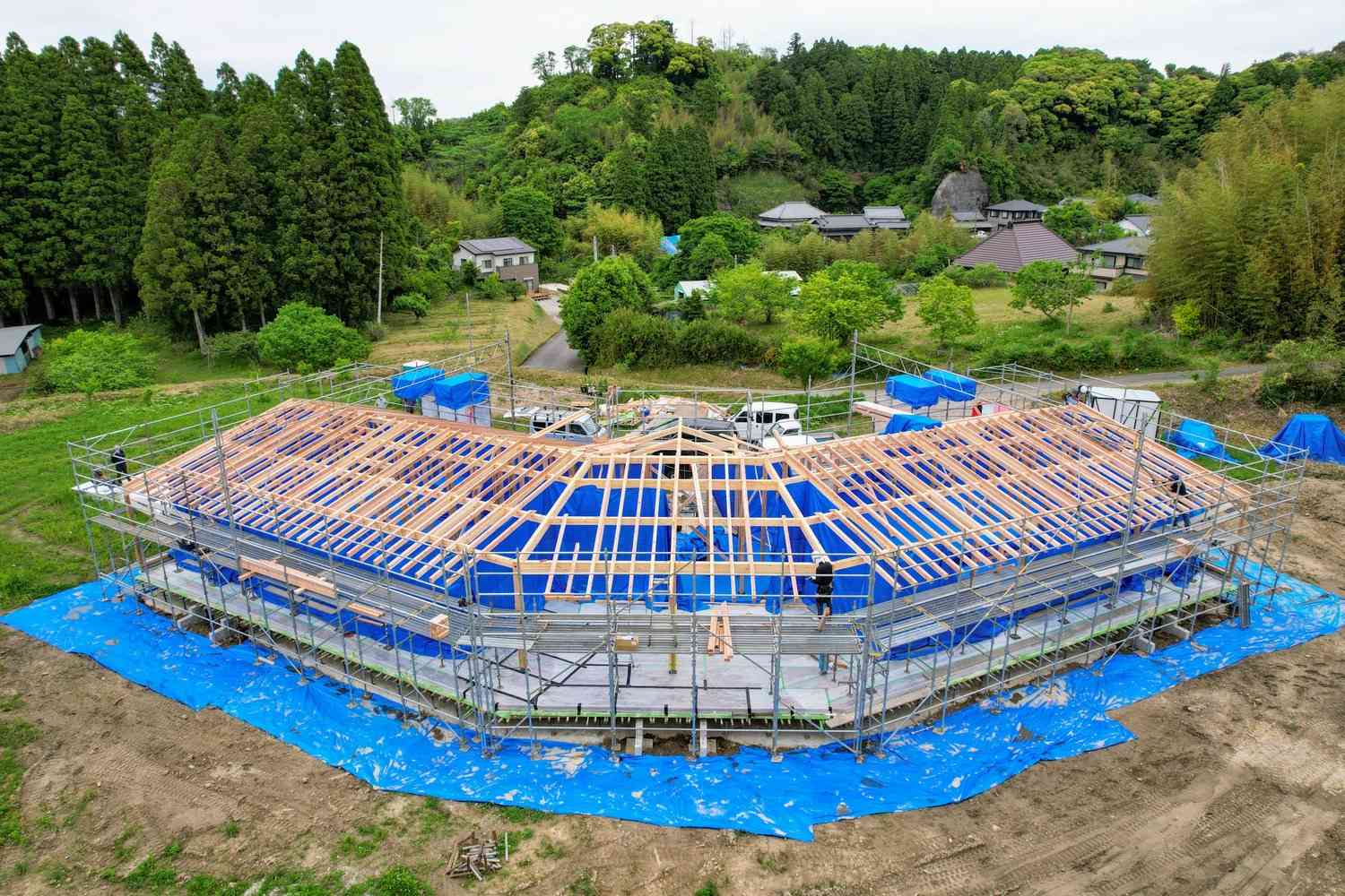 長南町のヴィラ　建方工事